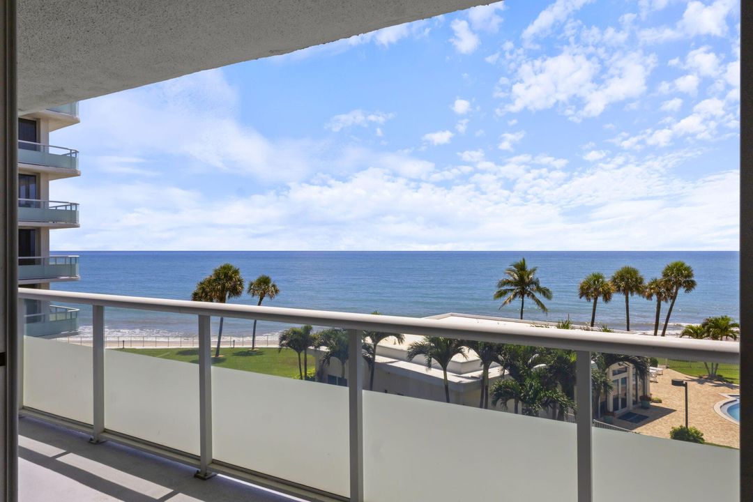 На продажу: $849,000 (2 спален, 2 ванн, 1112 Квадратных фут)