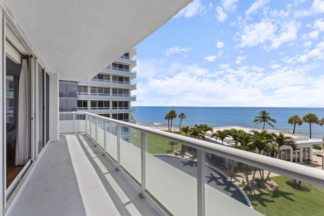 На продажу: $849,000 (2 спален, 2 ванн, 1112 Квадратных фут)