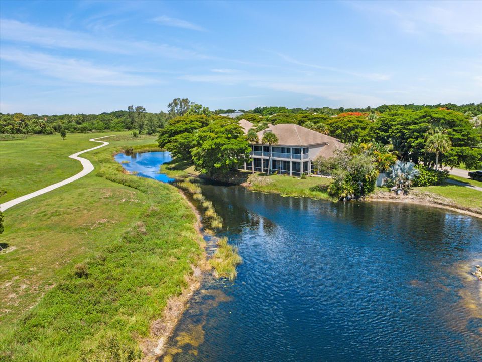 En Venta: $1,650,000 (4 camas, 4 baños, 2370 Pies cuadrados)