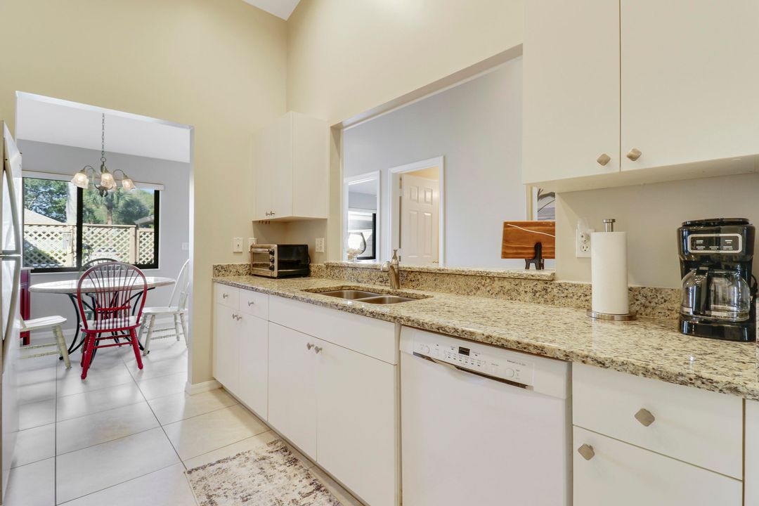 Active With Contract: $3,500 (2 beds, 2 baths, 1215 Square Feet)