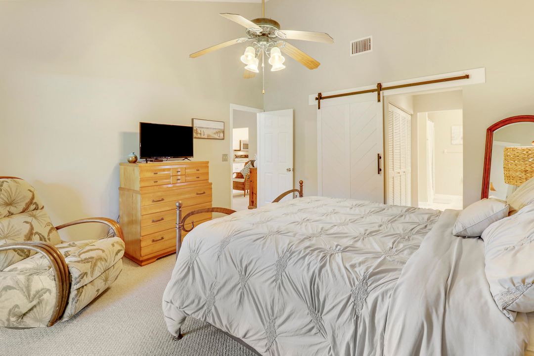 Active With Contract: $3,500 (2 beds, 2 baths, 1215 Square Feet)