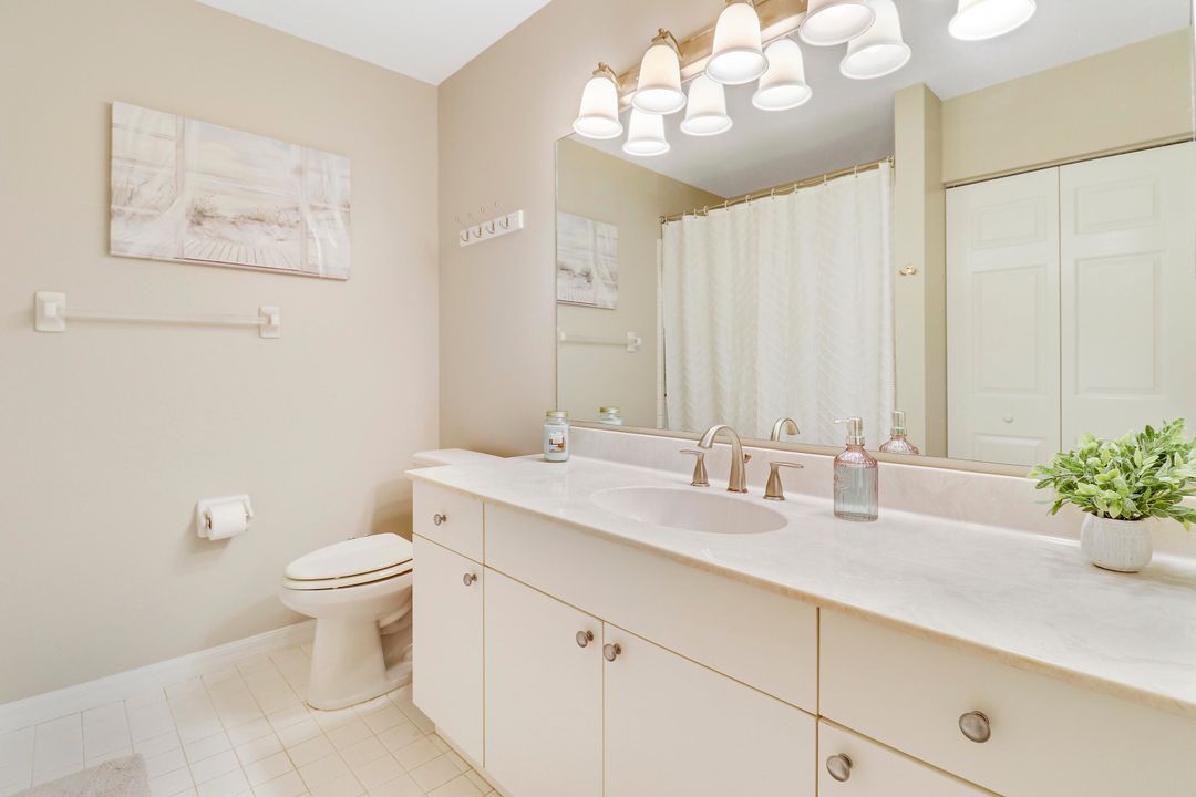 Active With Contract: $3,500 (2 beds, 2 baths, 1215 Square Feet)