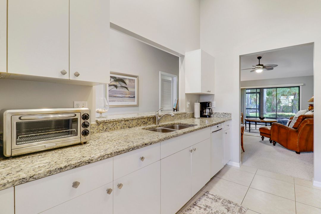 Active With Contract: $3,500 (2 beds, 2 baths, 1215 Square Feet)