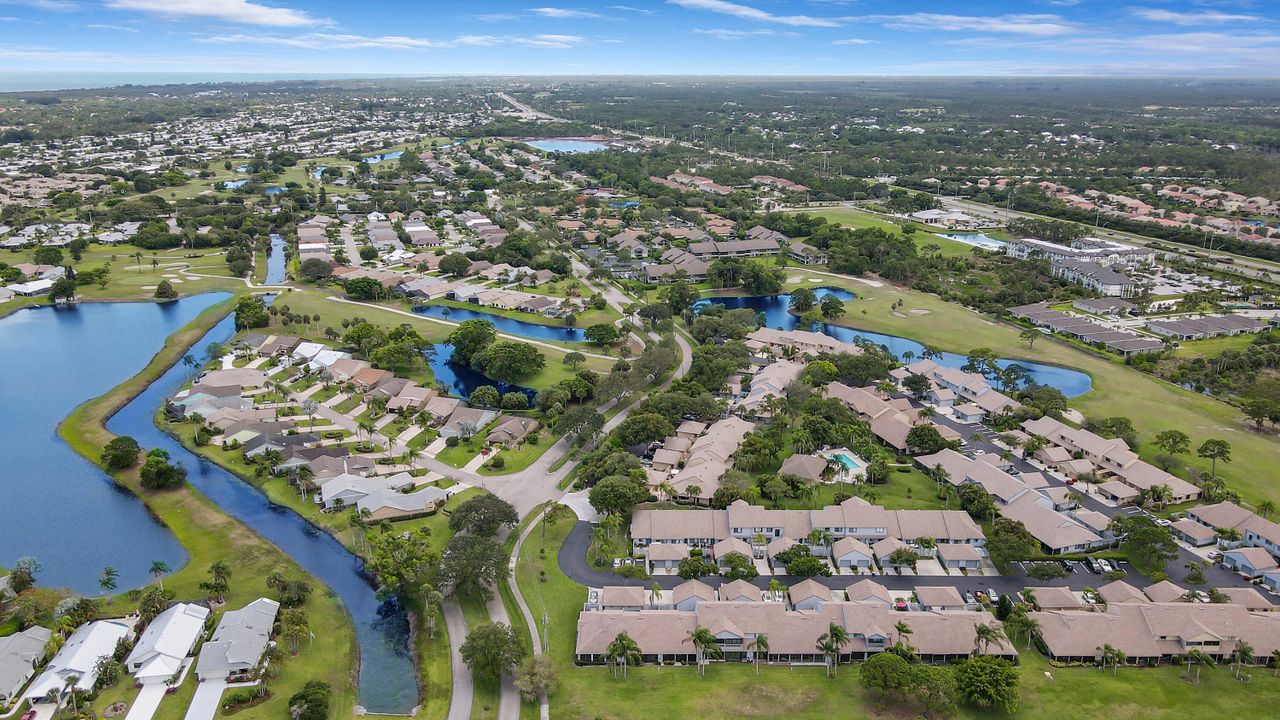 Active With Contract: $3,500 (2 beds, 2 baths, 1215 Square Feet)