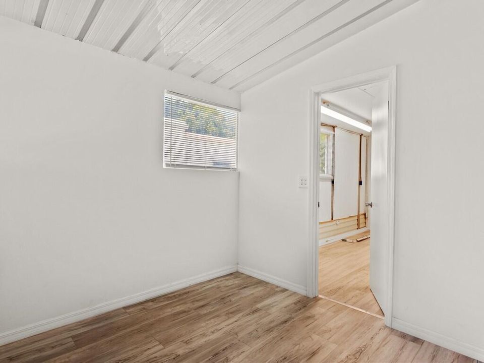 For Sale: $142,000 (2 beds, 2 baths, 1680 Square Feet)