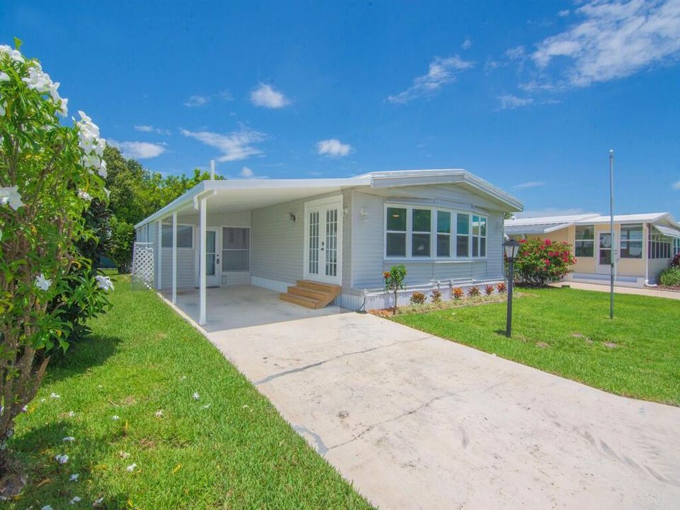 For Sale: $142,000 (2 beds, 2 baths, 1680 Square Feet)