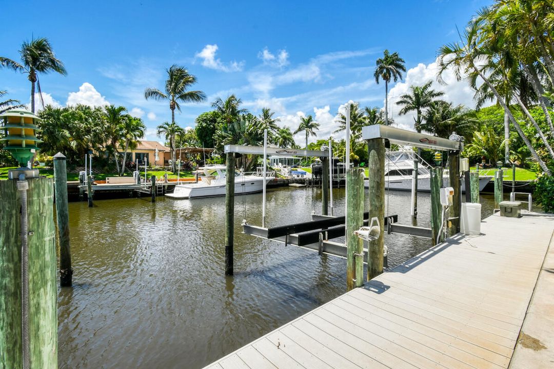 На продажу: $1,829,000 (4 спален, 2 ванн, 1929 Квадратных фут)