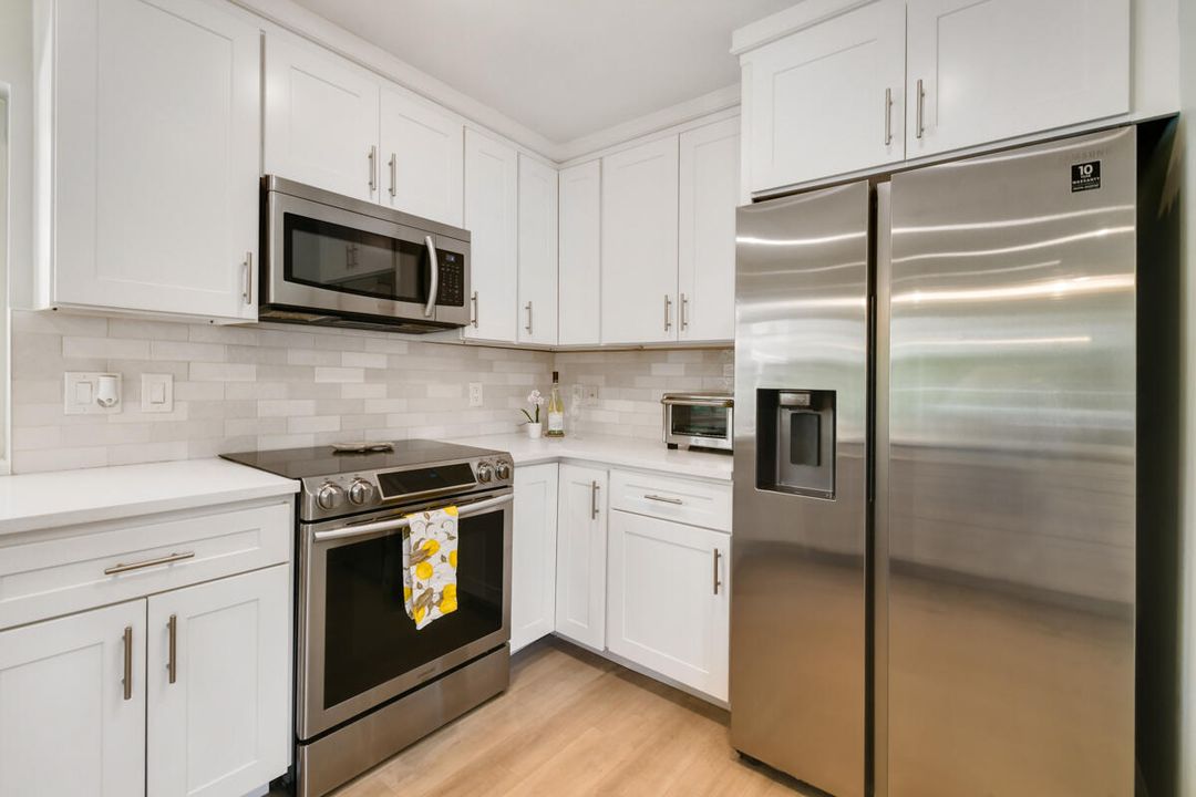 На продажу: $1,829,000 (4 спален, 2 ванн, 1929 Квадратных фут)