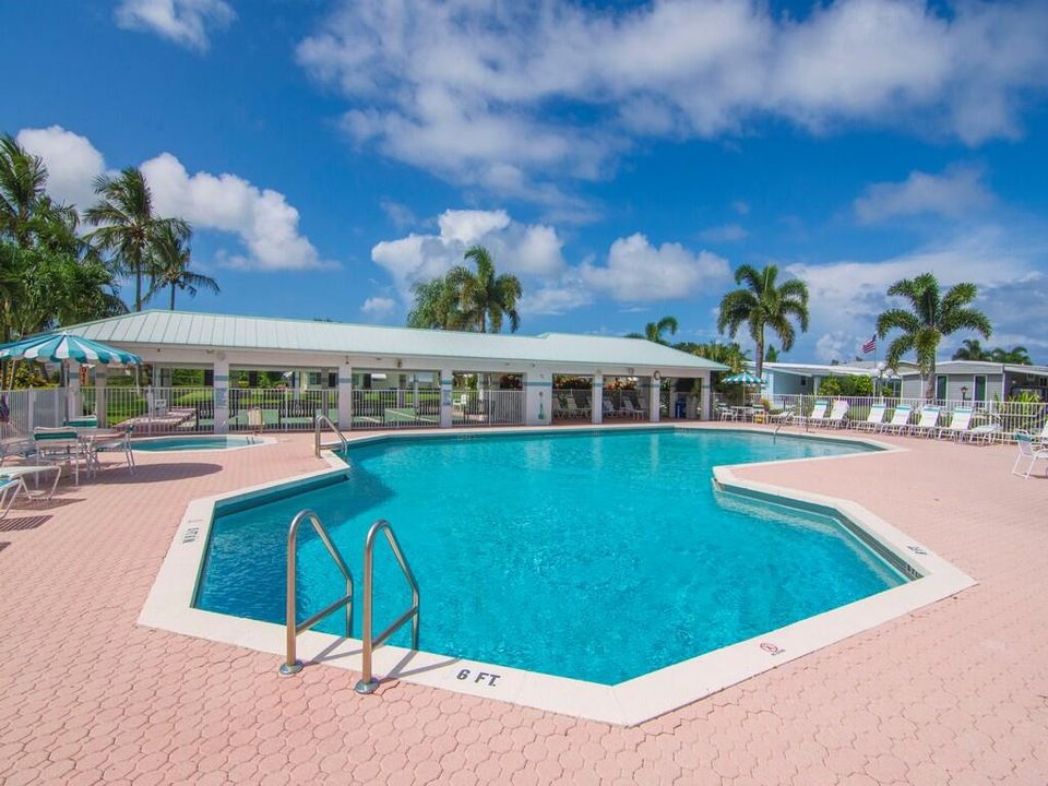 For Sale: $142,000 (2 beds, 2 baths, 1680 Square Feet)