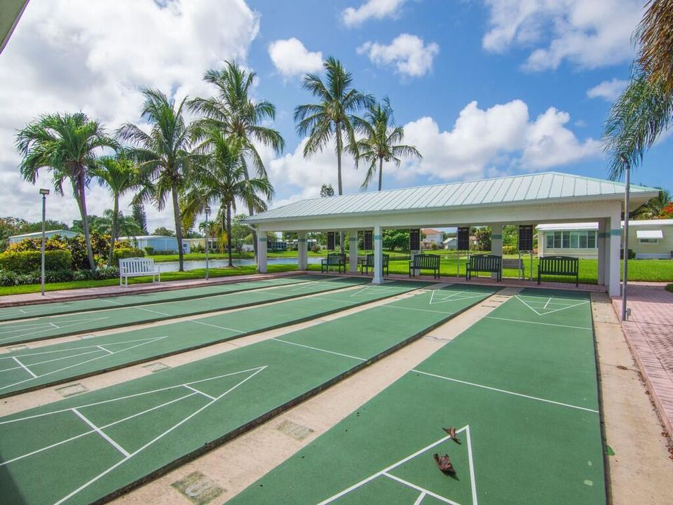 For Sale: $142,000 (2 beds, 2 baths, 1680 Square Feet)