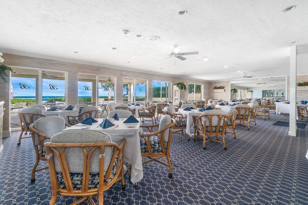 Под контрактом: $36,000 (3 спален, 3 ванн, 2290 Квадратных фут)