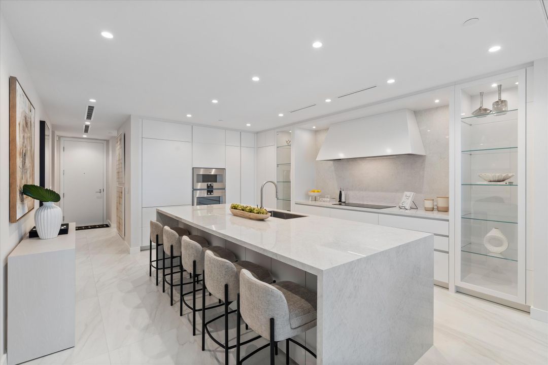 Active With Contract: $1,895,000 (1 beds, 2 baths, 1452 Square Feet)