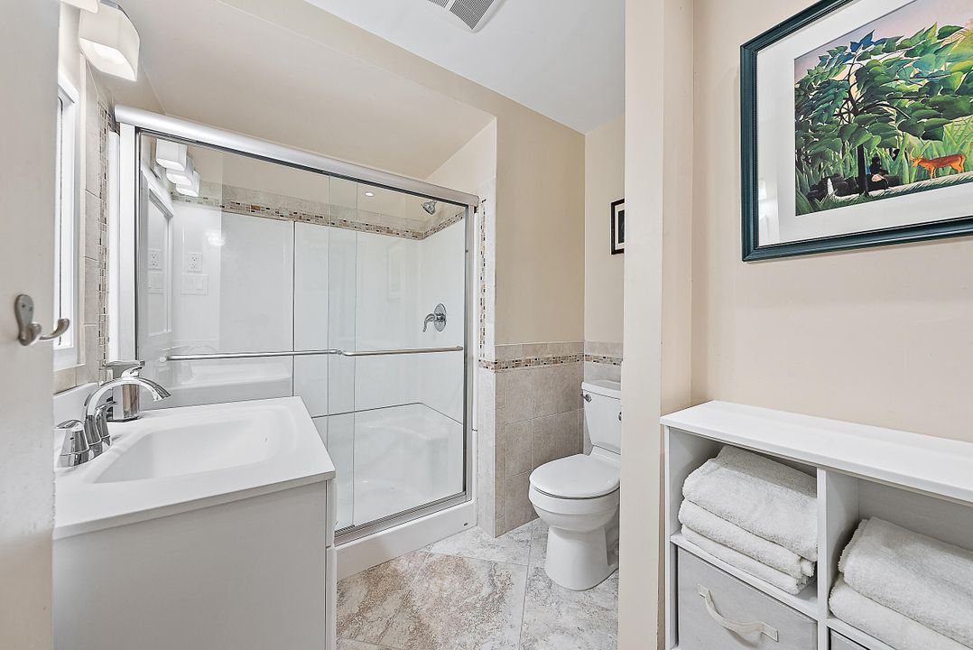 合同活跃: $675,000 (3 贝兹, 2 浴室, 1598 平方英尺)