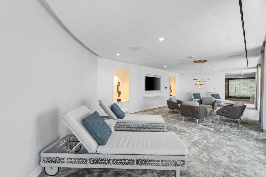 Active With Contract: $1,895,000 (1 beds, 2 baths, 1452 Square Feet)