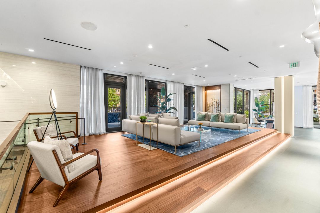 Active With Contract: $1,895,000 (1 beds, 2 baths, 1452 Square Feet)
