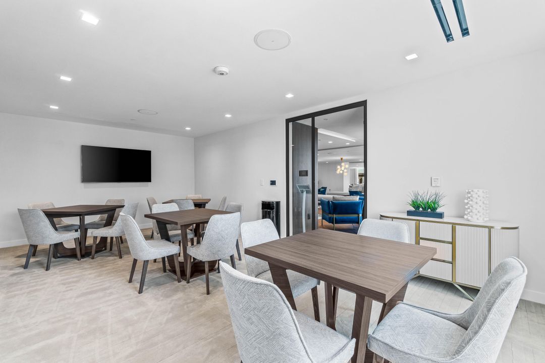 Active With Contract: $1,895,000 (1 beds, 2 baths, 1452 Square Feet)