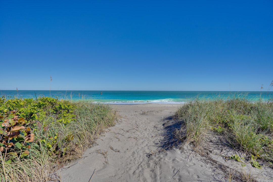 En Venta: $1,787,000 (6 camas, 5 baños, 4263 Pies cuadrados)