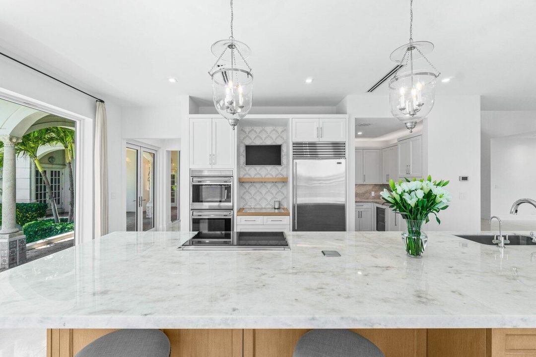 For Sale: $8,900,000 (4 beds, 5 baths, 6279 Square Feet)