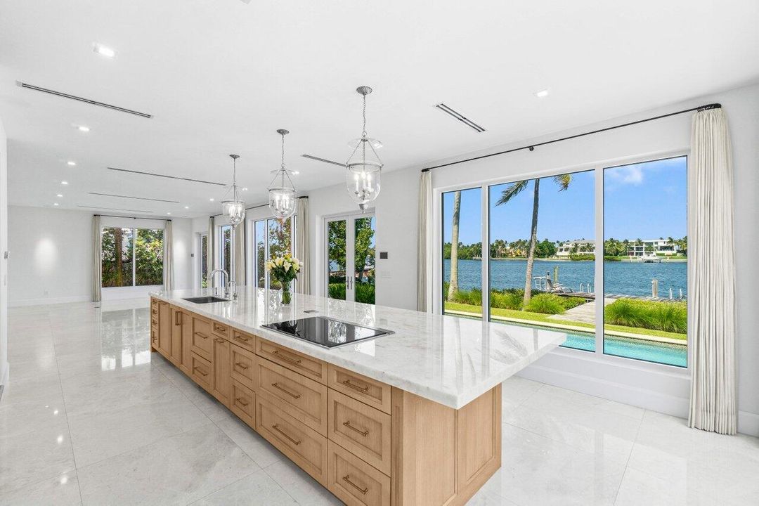 For Sale: $8,900,000 (4 beds, 5 baths, 6279 Square Feet)