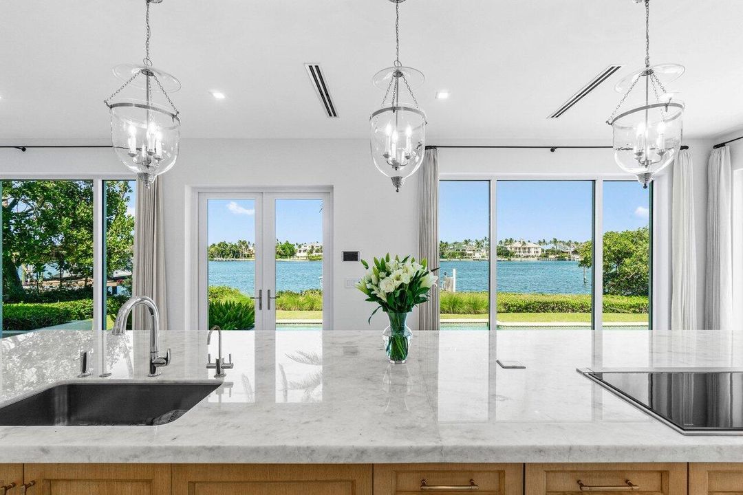 For Sale: $8,900,000 (4 beds, 5 baths, 6279 Square Feet)