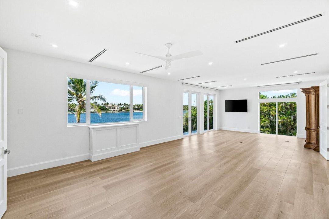 For Sale: $8,900,000 (4 beds, 5 baths, 6279 Square Feet)