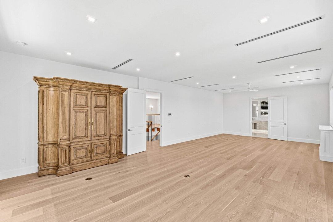 For Sale: $8,900,000 (4 beds, 5 baths, 6279 Square Feet)