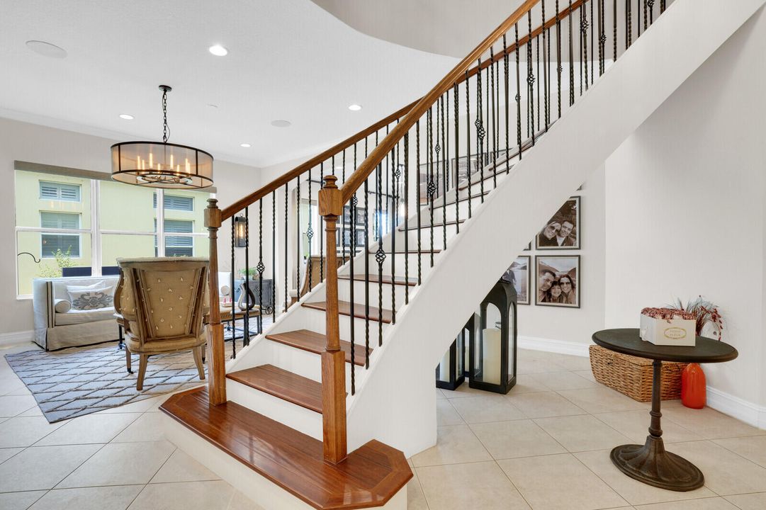 Active With Contract: $1,174,999 (6 beds, 4 baths, 4459 Square Feet)