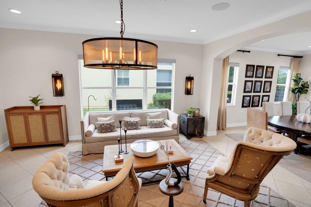 Active With Contract: $1,174,999 (6 beds, 4 baths, 4459 Square Feet)