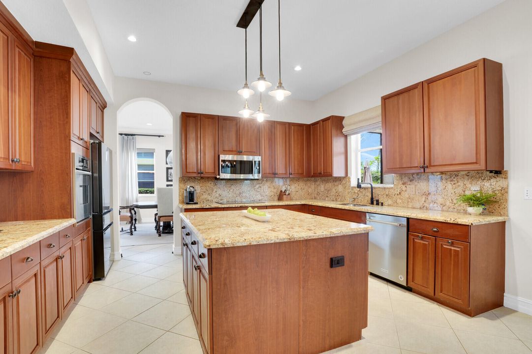 Active With Contract: $1,174,999 (6 beds, 4 baths, 4459 Square Feet)