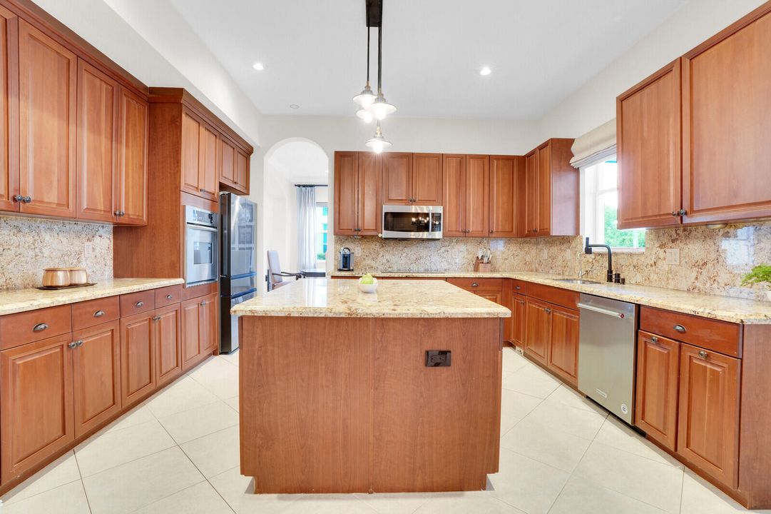 Active With Contract: $1,174,999 (6 beds, 4 baths, 4459 Square Feet)