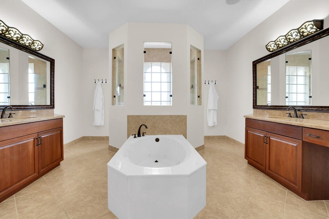 Active With Contract: $1,174,999 (6 beds, 4 baths, 4459 Square Feet)