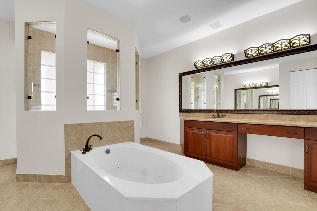 Active With Contract: $1,174,999 (6 beds, 4 baths, 4459 Square Feet)