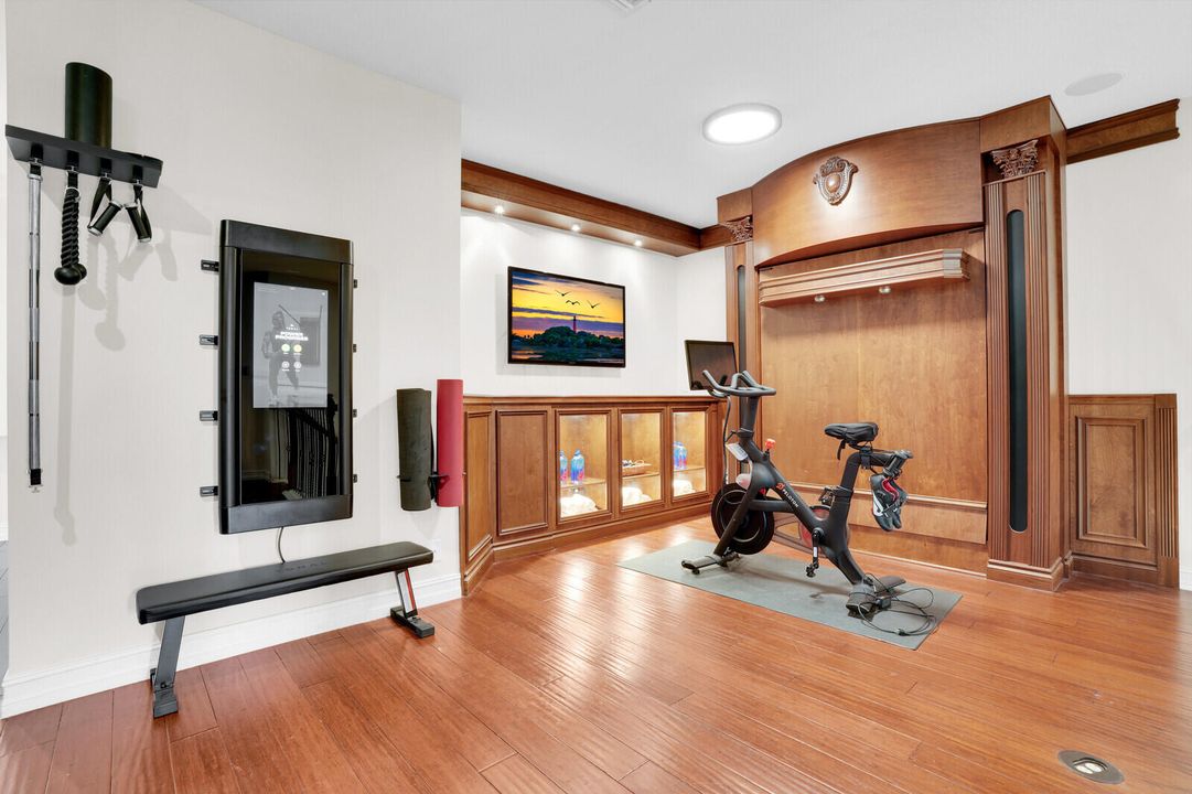 Active With Contract: $1,174,999 (6 beds, 4 baths, 4459 Square Feet)