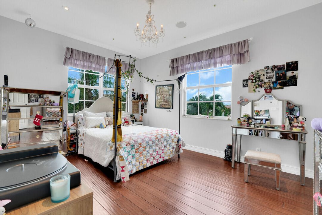 Active With Contract: $1,174,999 (6 beds, 4 baths, 4459 Square Feet)