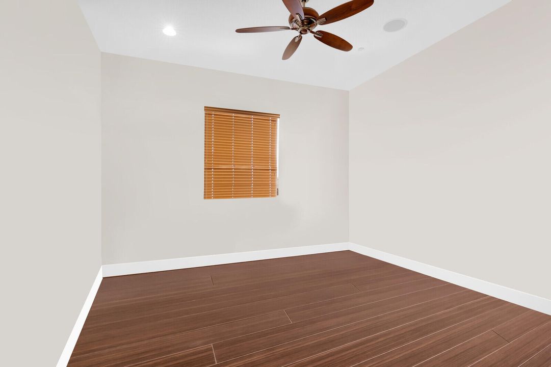 Active With Contract: $1,174,999 (6 beds, 4 baths, 4459 Square Feet)