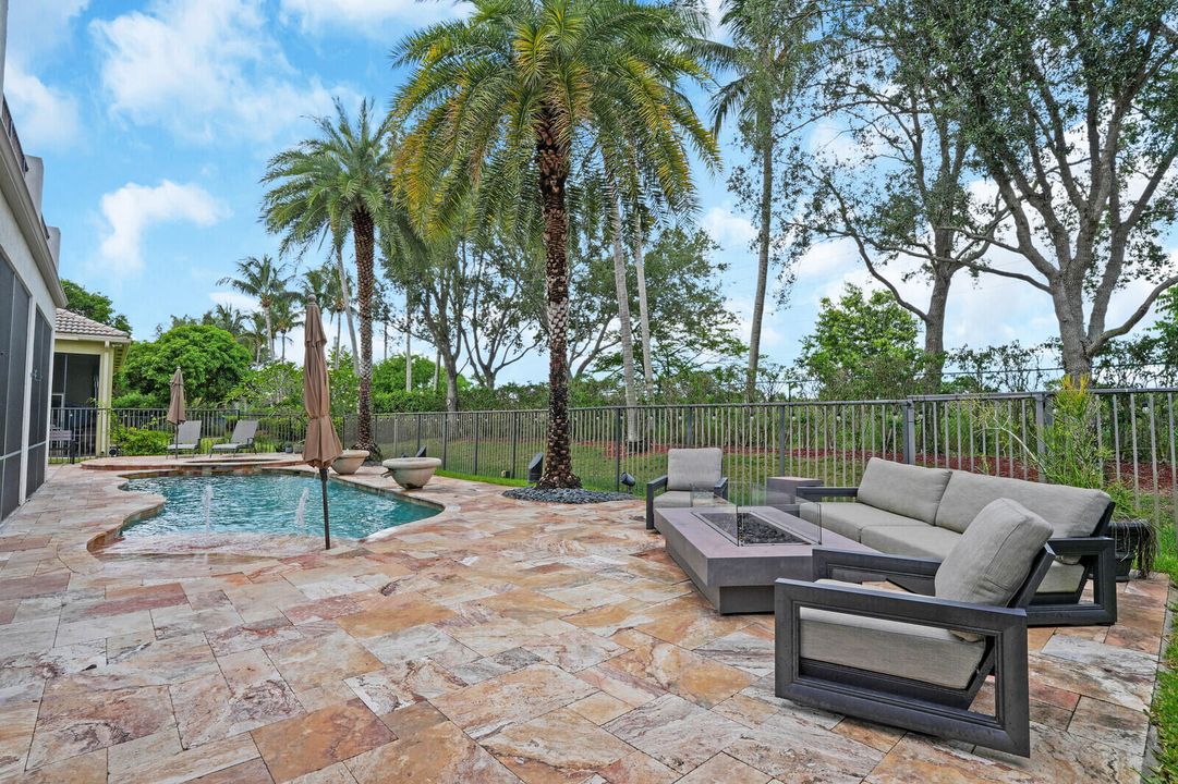 Active With Contract: $1,174,999 (6 beds, 4 baths, 4459 Square Feet)