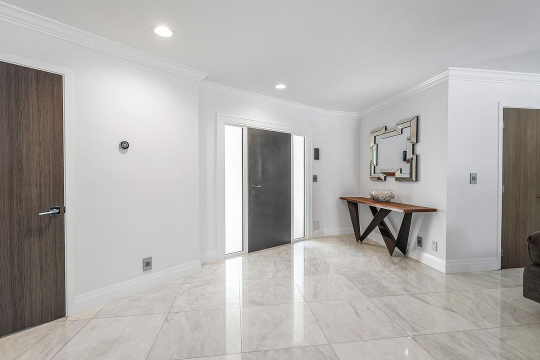 合同活跃: $1,499,000 (5 贝兹, 3 浴室, 2617 平方英尺)