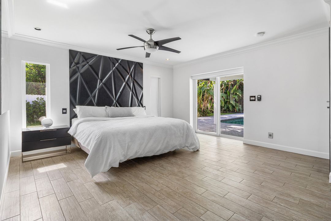 合同活跃: $1,499,000 (5 贝兹, 3 浴室, 2617 平方英尺)