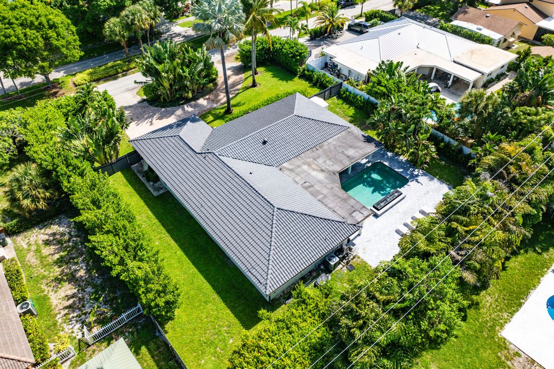 合同活跃: $1,499,000 (5 贝兹, 3 浴室, 2617 平方英尺)