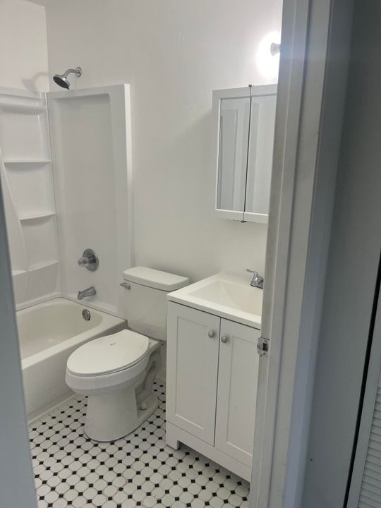 На продажу: $549,000 (0 спален, 0 ванн, 1248 Квадратных фут)