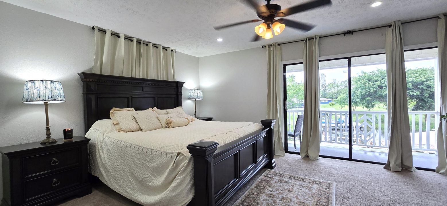 На продажу: $1,150,000 (6 спален, 5 ванн, 4099 Квадратных фут)