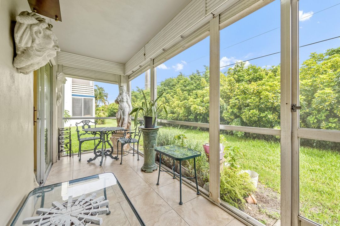 Vendido Recientemente: $75,000 (2 camas, 2 baños, 907 Pies cuadrados)