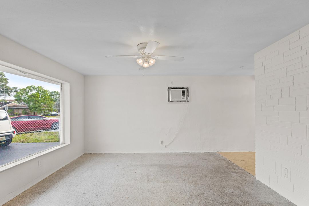 Active With Contract: $425,000 (3 beds, 2 baths, 1198 Square Feet)