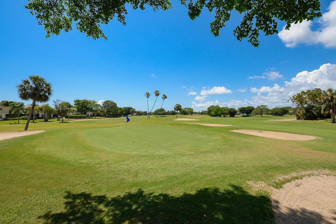 待售: $259,888 (2 贝兹, 2 浴室, 1384 平方英尺)