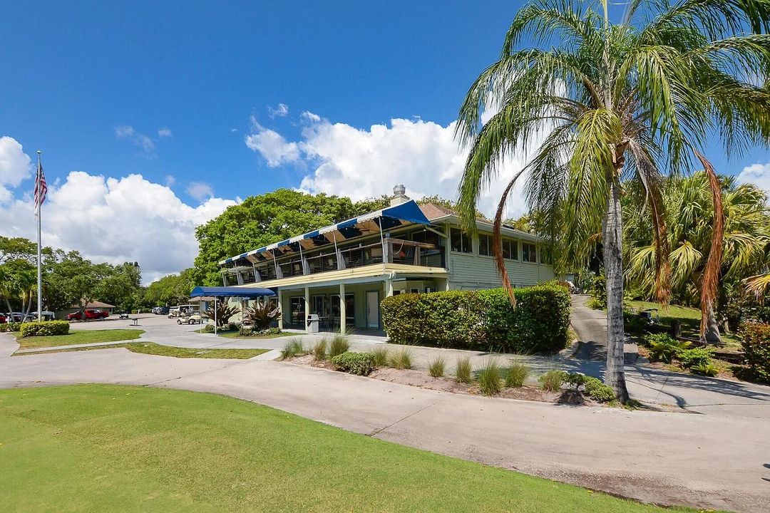 待售: $259,888 (2 贝兹, 2 浴室, 1384 平方英尺)