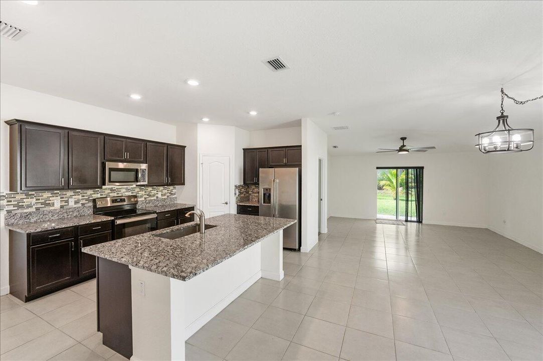 Active With Contract: $339,900 (4 beds, 2 baths, 1830 Square Feet)