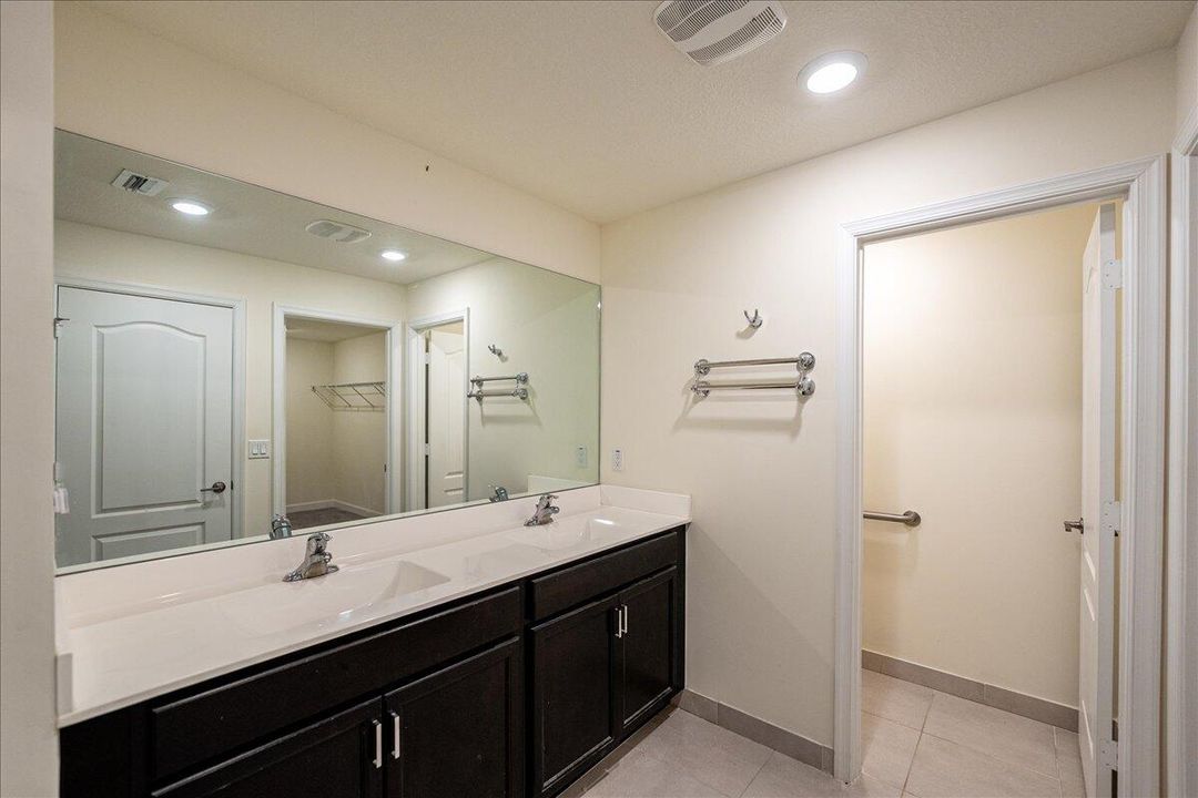 Active With Contract: $339,900 (4 beds, 2 baths, 1830 Square Feet)