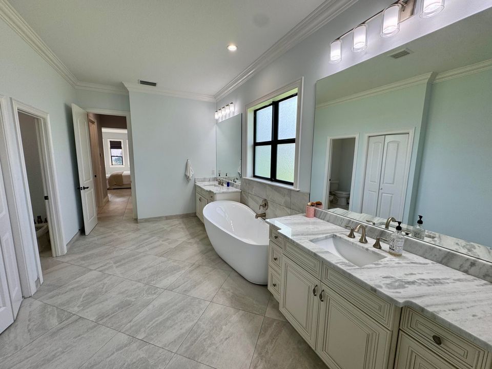 En Renta: $6,900 (3 camas, 2 baños, 2923 Pies cuadrados)