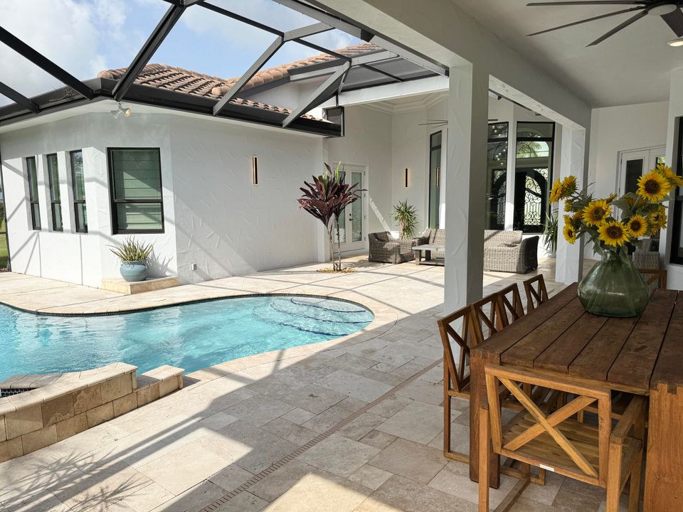 En Renta: $6,900 (3 camas, 2 baños, 2923 Pies cuadrados)