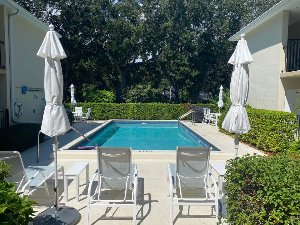 В аренду: $2,400 (2 спален, 2 ванн, 1120 Квадратных фут)